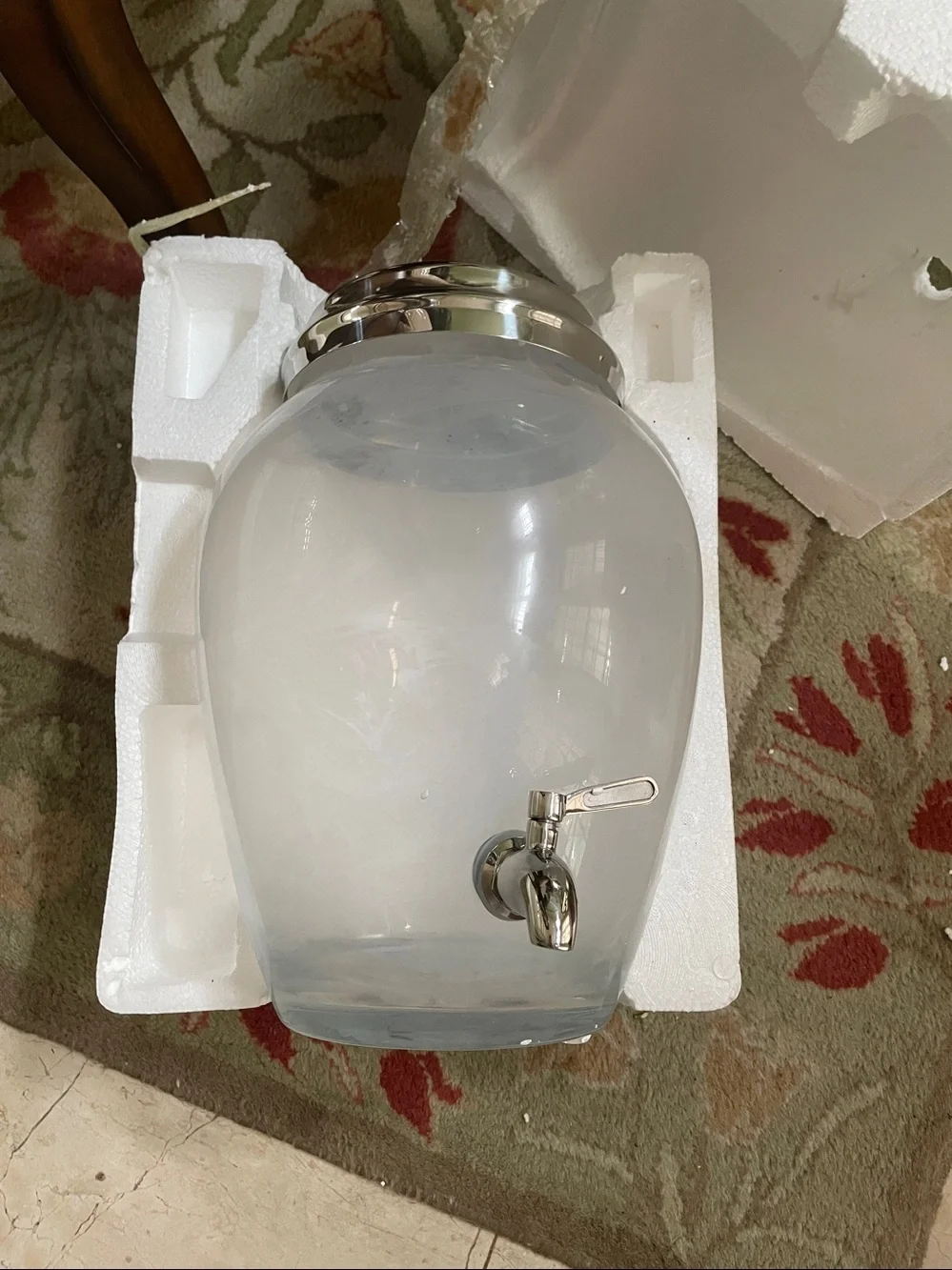 New in box, ready to ship. Pottery Barn Clear Glass Drink Dispenser with Spigot